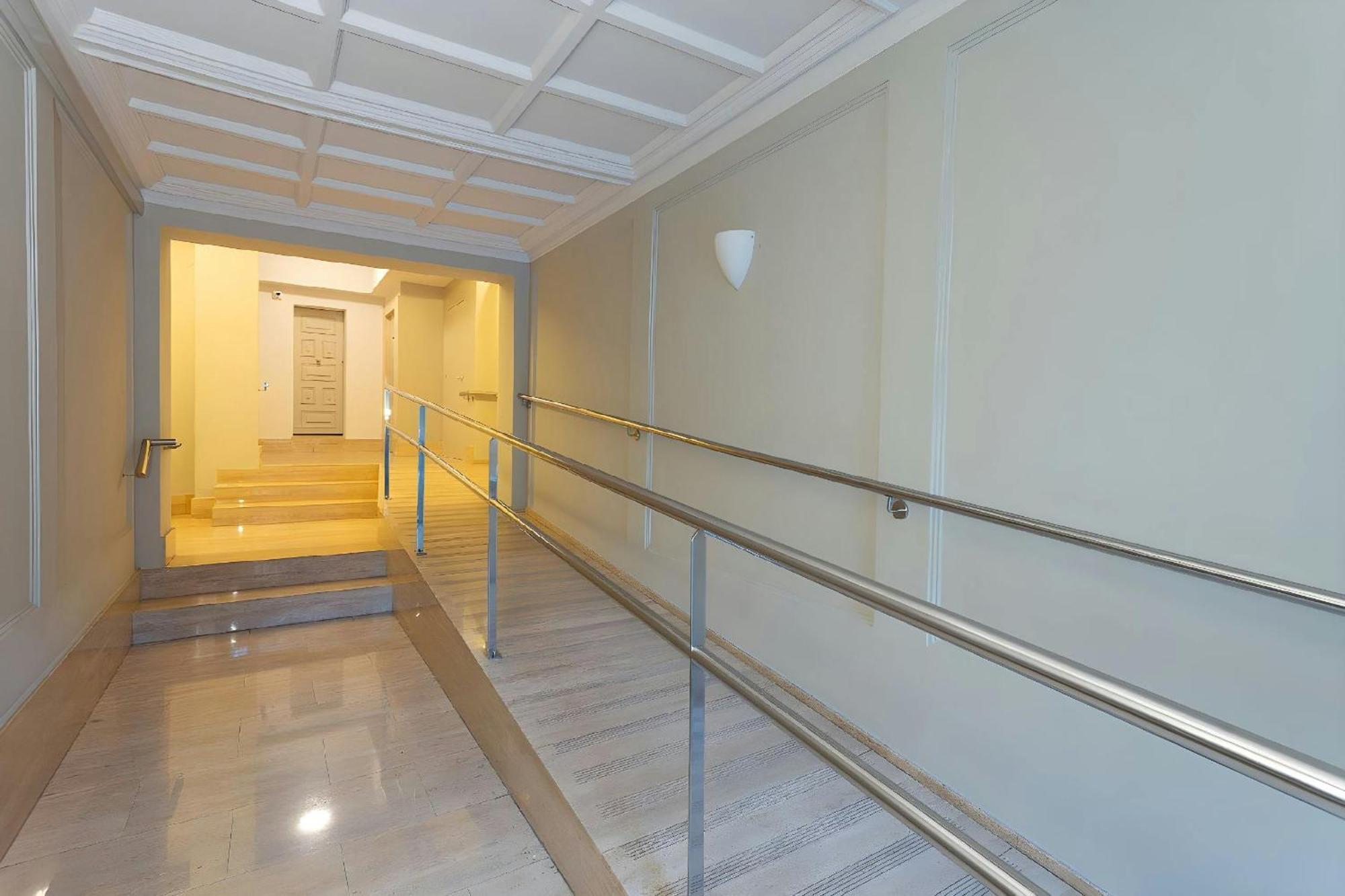 Filmoteca Sarria 1- Wifi Quiet Bright Comfi Apartment Barcelona Bagian luar foto