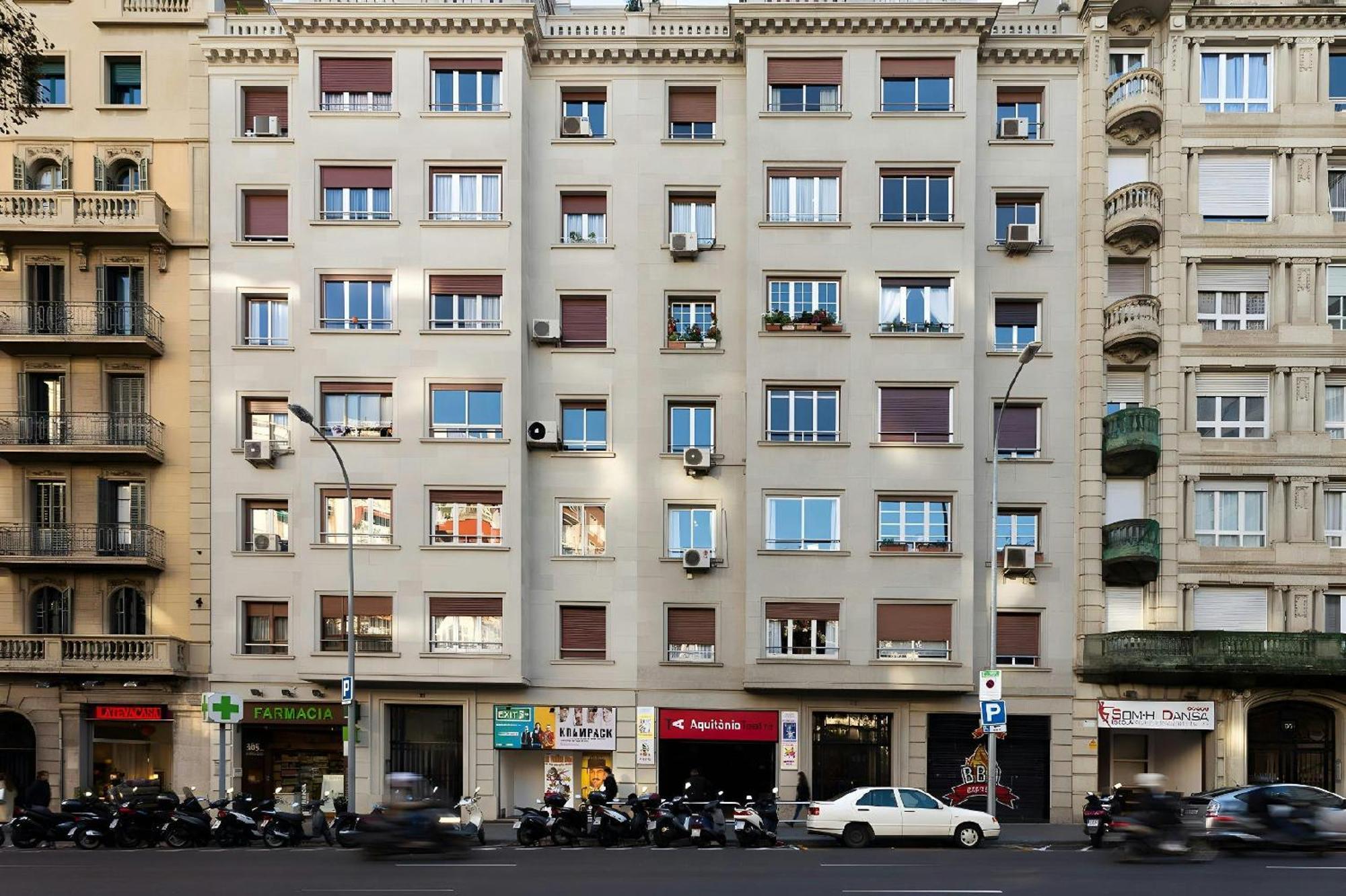 Filmoteca Sarria 1- Wifi Quiet Bright Comfi Apartment Barcelona Bagian luar foto
